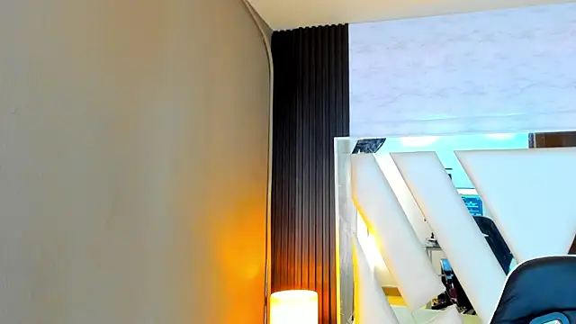 Linda4Petite online show from 11-04-25, 06:22