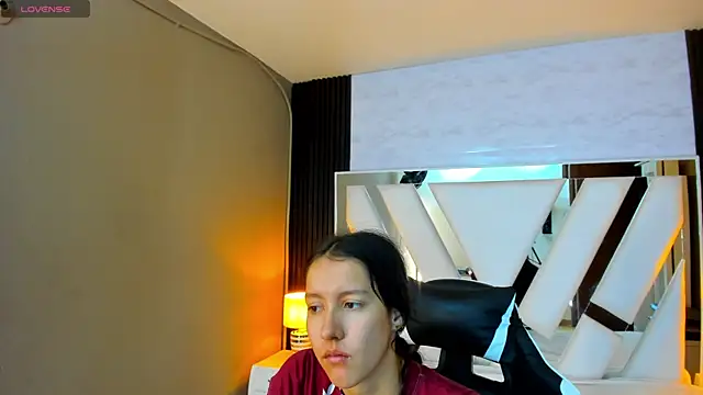 Linda4Petite online show from 09-28-25, 01:18