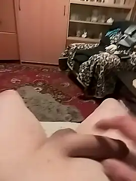 Robertino21cm online show from 12-15-25, 09:42