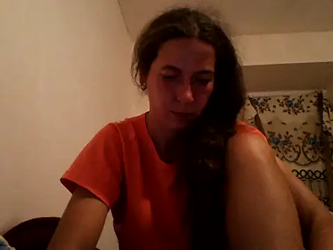 Snapshot of Tamilashaa chatting on 09-20-25, 06:02 Tamilashaa online show from 09-20-25, 06:02