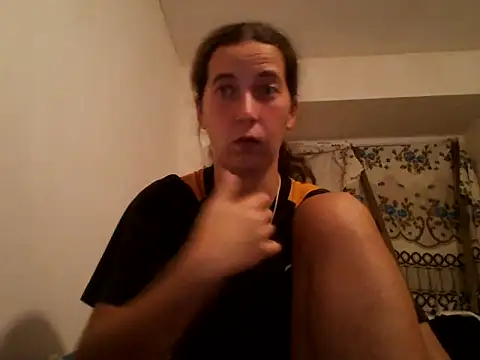 Snapshot of Tamilashaa chatting on 10-10-25, 05:36 Tamilashaa online show from 10-10-25, 05:36