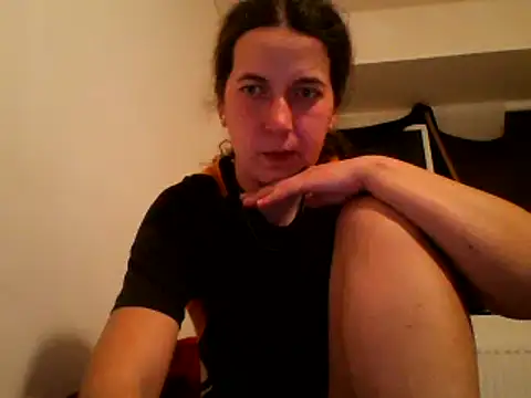Snapshot of Tamilashaa chatting on 02-25-25, 06:12 Tamilashaa online show from 02-25-25, 06:12