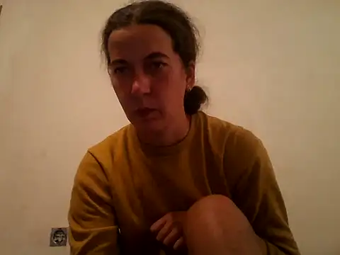 Snapshot of Tamilashaa chatting on 09-29-25, 06:42 Tamilashaa online show from 09-29-25, 06:42