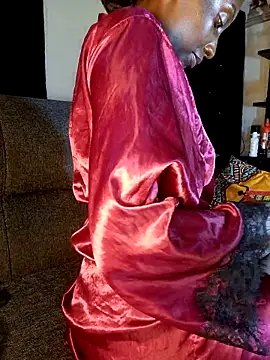 lynnkatrina online show from 04-14-26, 04:06