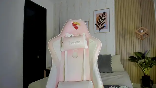 CameronCollins  online show from 09-26-25, 08:27