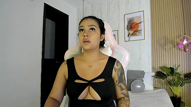 CameronCollins  online show from 10-30-25, 07:44