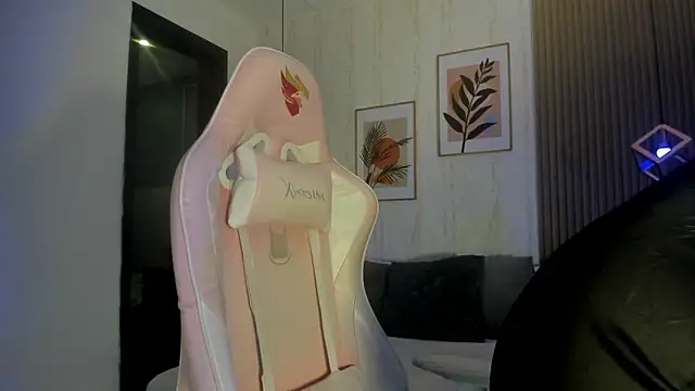 CameronCollins  online show from 09-09-25, 07:56