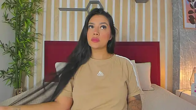 CameronCollins  online show from 10-08-25, 11:23