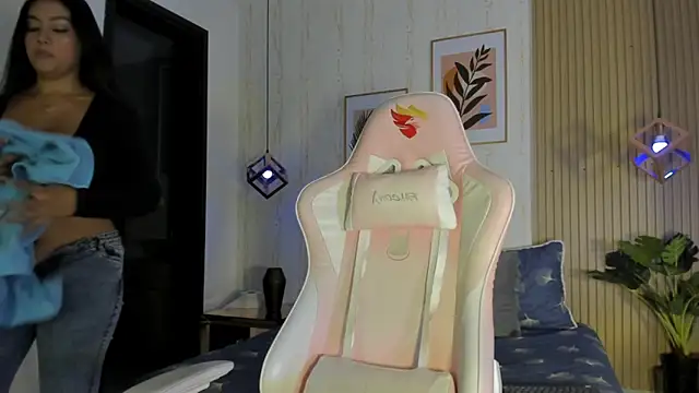 CameronCollins  online show from 10-25-25, 07:47