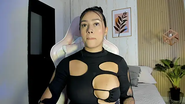 CameronCollins  online show from 09-15-25, 07:47