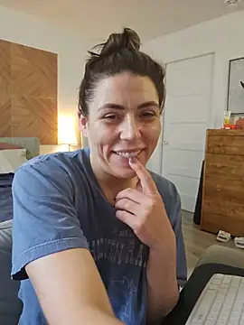 Ellie-L-Elizabeth online show from 06-01-26, 04:39