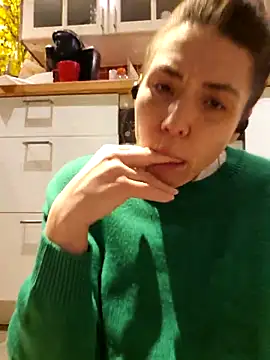 Ellie-L-Elizabeth online show from 05-08-26, 03:38