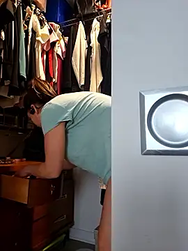 Snapshot of Ellie-L-Elizabeth chatting on 01-17-26, 03:48 Ellie-L-Elizabeth online show from 01-17-26, 03:48