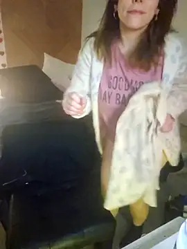 Snapshot of Ellie-L-Elizabeth chatting on 02-22-26, 06:27 Ellie-L-Elizabeth online show from 02-22-26, 06:27