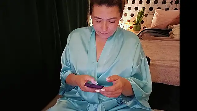 Ellie-L-Elizabeth online show from 07-11-26, 04:02