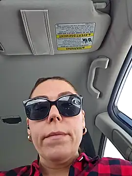 Ellie-L-Elizabeth online show from 02-18-25, 02:27