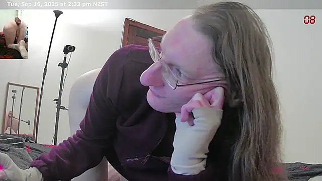 CDAdalyn online show from 09-16-25, 02:34