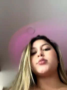 lunablossom  online show from 10-30-25, 09:55