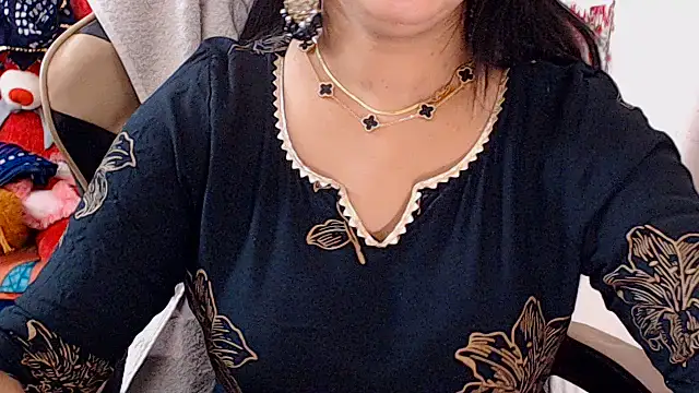 Snapshot of Naughty_Kashish chatting on 06-19-26, 06:30 Naughty Kashish online show from 06-19-26, 06:30