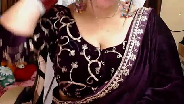 Naughty Kashish online show from 10-27-25, 05:52