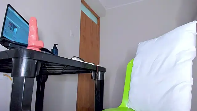 MikeMiller2 online show from 10-28-25, 02:12