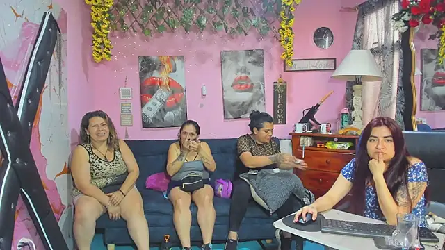 lesbiancuple online show from 04-23-26, 12:29