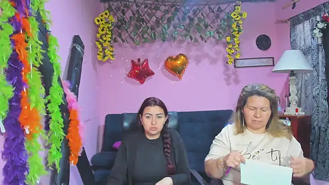 lesbiancuple online show from 02-25-26, 11:54