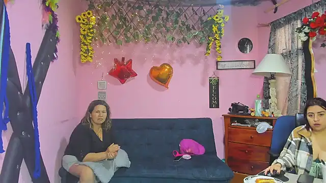 lesbiancuple online show from 03-27-26, 01:45