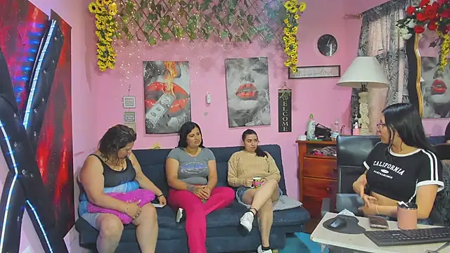lesbiancuple online show from 04-08-26, 12:17