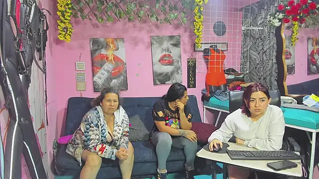 lesbiancuple online show from 05-12-26, 01:13