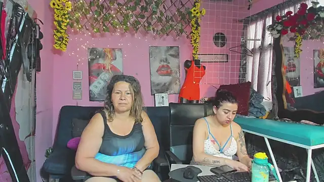 lesbiancuple online show from 05-18-26, 12:54