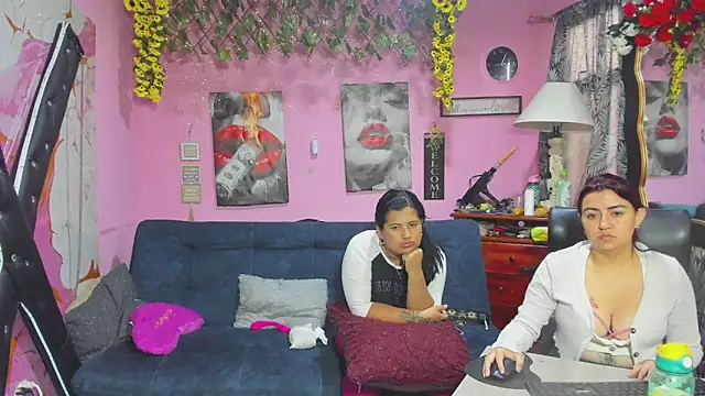lesbiancuple online show from 04-28-26, 12:09