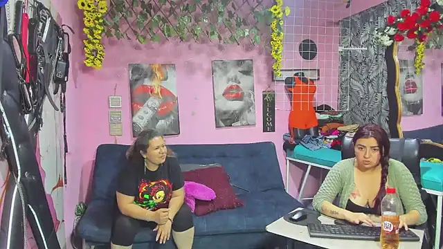 lesbiancuple online show from 05-13-26, 01:56