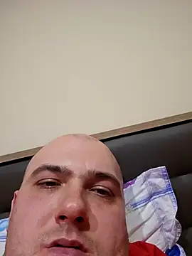 mario890605 online show from 01-04-25, 10:24