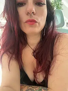 LunaMoongirl online show from 05-07-26, 09:45
