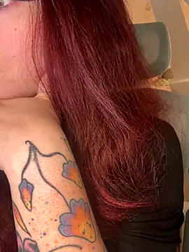 LunaMoongirl online show from 11-20-25, 05:46