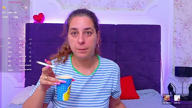 Snapshot of KarinaNoir chatting on 06-22-26, 04:09 KarinaNoir online show from 06-22-26, 04:09