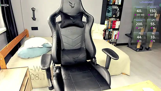 Web-cam-angel online show from 10-10-25, 11:44