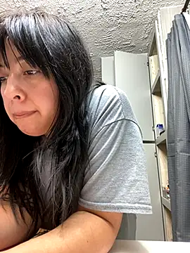 AriannaPena online show from 09-18-25, 09:51