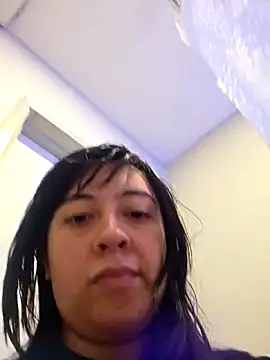 AriannaPena online show from 10-24-25, 05:28