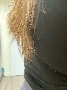 AriannaPena online show from 02-27-25, 05:18