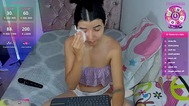 amy petite online show from 06-04-26, 04:33