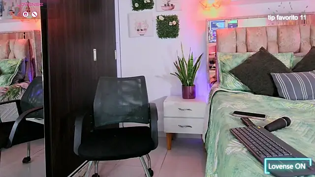 Dulce Morrys online show from 05-29-26, 03:29