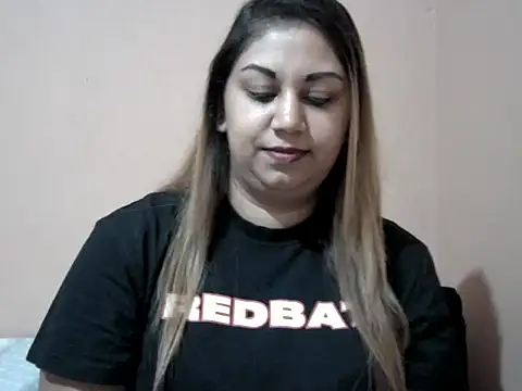 Snapshot of bellachow10 chatting on 01-09-26, 09:05 bellachow10 online show from 01-09-26, 09:05