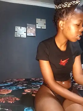 Snapshot of SheisBlacq chatting on 09-28-25, 08:27 SheisBlacq online show from 09-28-25, 08:27