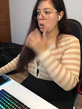 kayortiiz online show from 05-28-26, 11:38