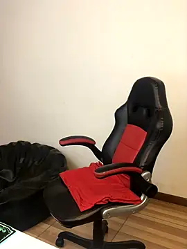 kayortiiz online show from 11-19-25, 12:54