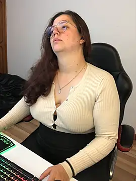 kayortiiz online show from 04-12-26, 01:20