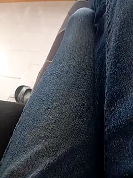 mickzizi online show from 12-17-25, 10:31