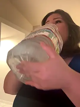 Snapshot of RosieDixx chatting on 10-31-25, 04:31 RosieDixx online show from 10-31-25, 04:31